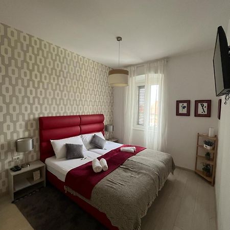 Apartment Arena Pula Ngoại thất bức ảnh