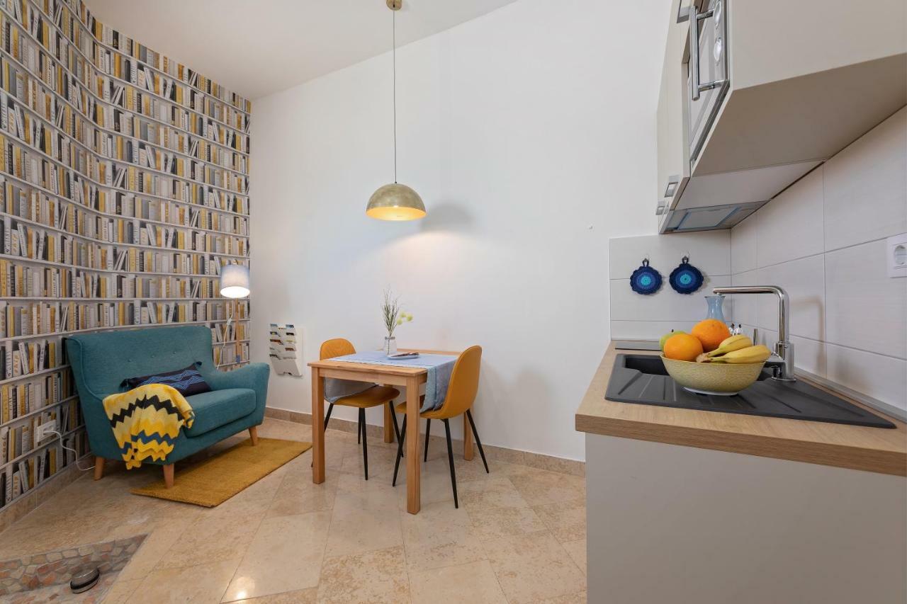 Apartment Arena Pula Ngoại thất bức ảnh