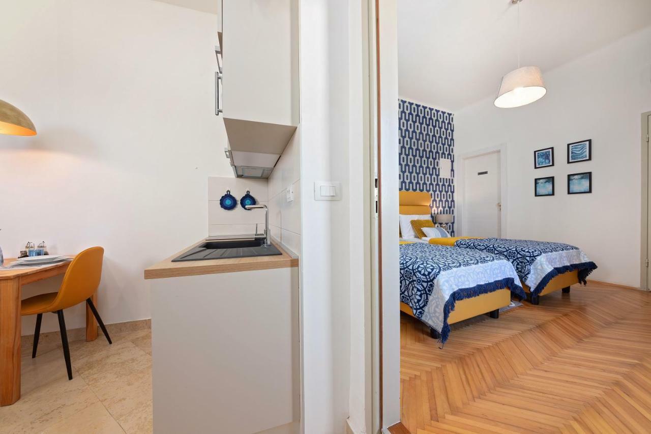 Apartment Arena Pula Ngoại thất bức ảnh